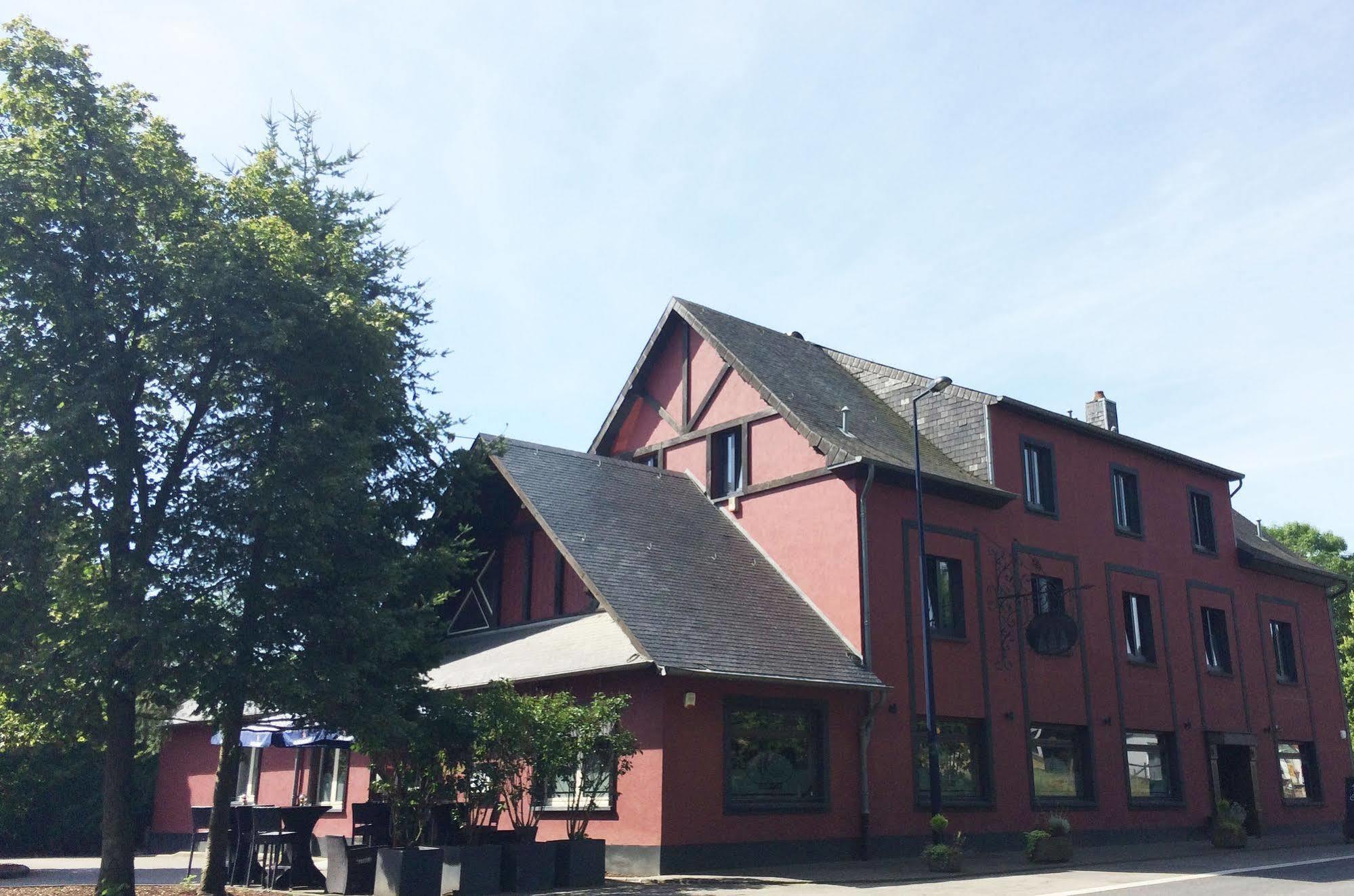Hotel Restaurant Lamy Troisvierges Exteriör bild